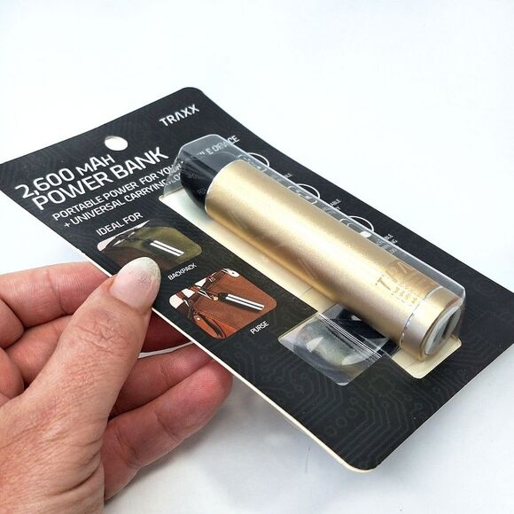 NWT Traxx Gold 2,600 mAh Portable Power Bank Keychain with Carrying Loop - Picture 2 of 5